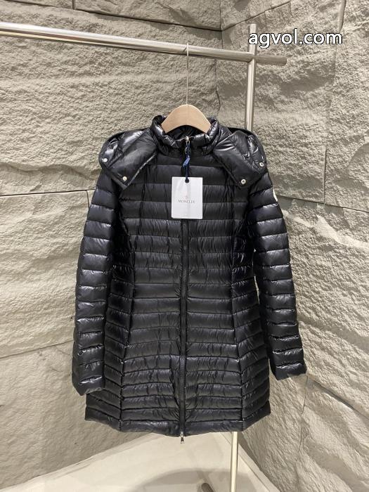 コピー 商品 通販大人気可愛い 発売極限状態！ 弾力性の高いダウンジャケットMONCLER_0_2