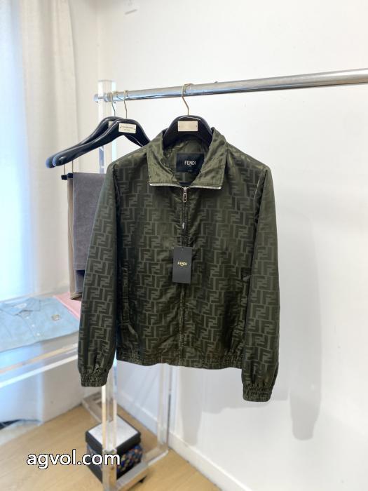 ブランド 偽物 通販FENDIジャケット優れた品質 超カッコイイ 流行の最前線_0_6