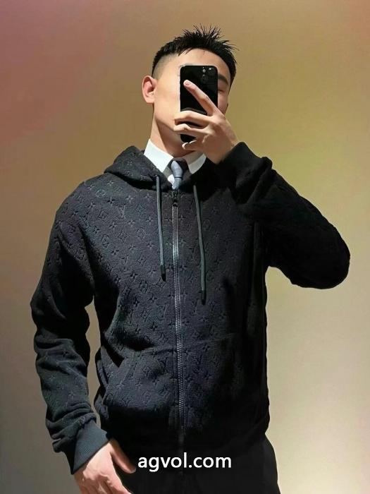 激安 ブランド 通販LOUIS VUITTONパーカーコートホリデー限定 世界中で爆発的人気 人気雑誌掲載_0_2