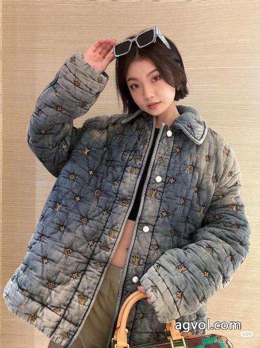 冬に最強アイテム 韓国人気 今季のトレンド人気新作綿入れの服LOUIS VUITTONブランド コピー 専門店_0_2