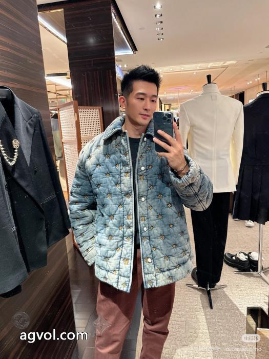 冬に最強アイテム 韓国人気 今季のトレンド人気新作綿入れの服LOUIS VUITTONブランド コピー 専門店_0_3