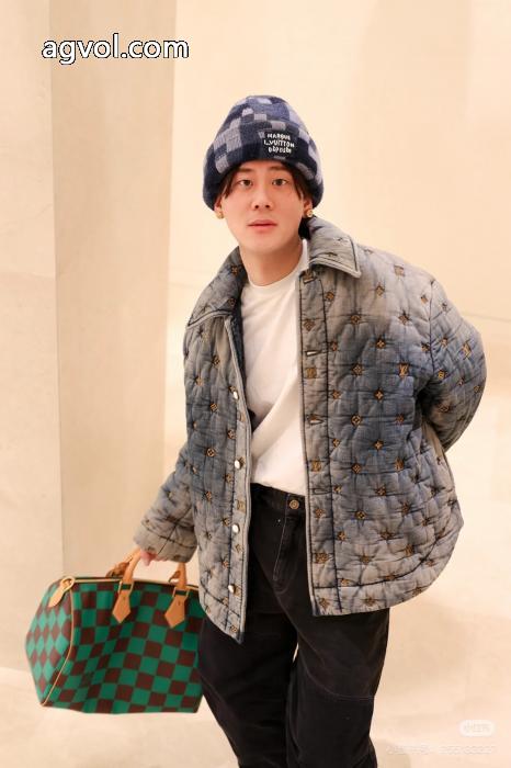冬に最強アイテム 韓国人気 今季のトレンド人気新作綿入れの服LOUIS VUITTONブランド コピー 専門店_0_4