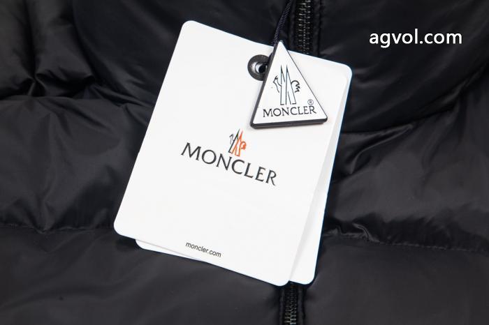 ダウンジャケットMONCLERコピー ブランド 販売大人気！送料込 2025定番新作 激レア 限定_0_0