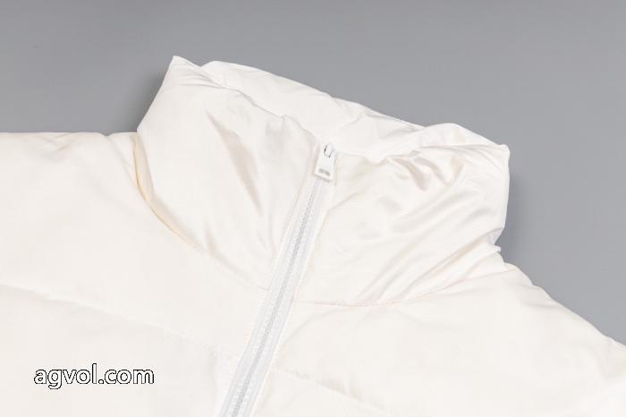FENDIスーパー コピー 販売正規品保証25秋冬 存在感拔群 完売必至ダウンジャケット_0_0