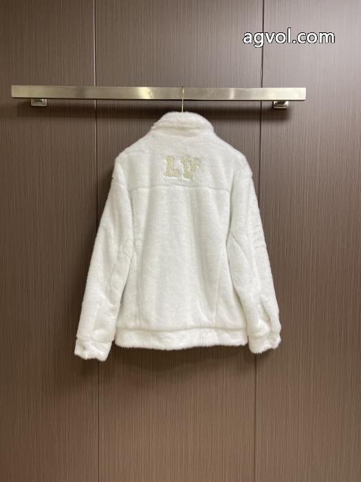 ジャケットLOUIS VUITTON偽 ブランド サイト秋冬モデル 便利でめちゃ可愛 数量限定品_0_5
