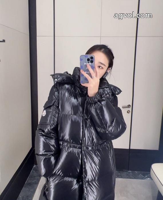 ホリデー限定 使い勝手の良いトレンド 最安値偽物 ブランド 激安ダウンジャケットMONCLER_0_0