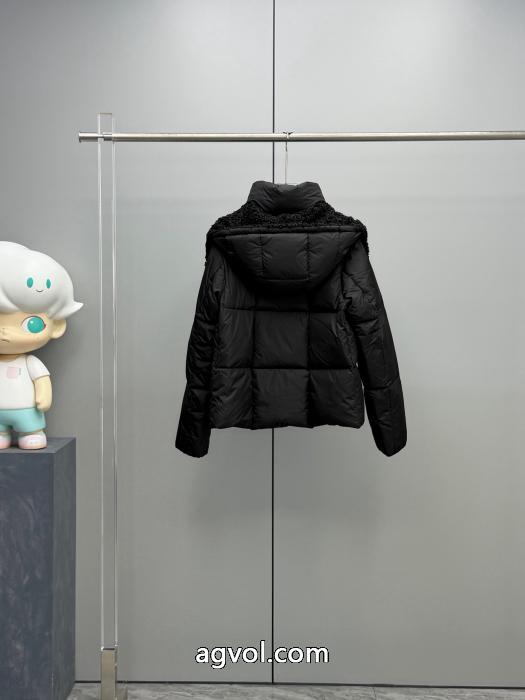 ポップ 実用性が高い 新作限定が発売！ダウンジャケット偽物 ブランド 販売MONCLER_0_2