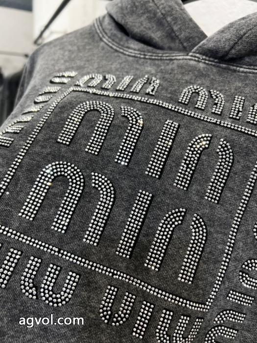 パーカーMIUMIU偽 ブランド 通販最安価格新品 再入荷！ 気分が上がる憧れブランド_0_5