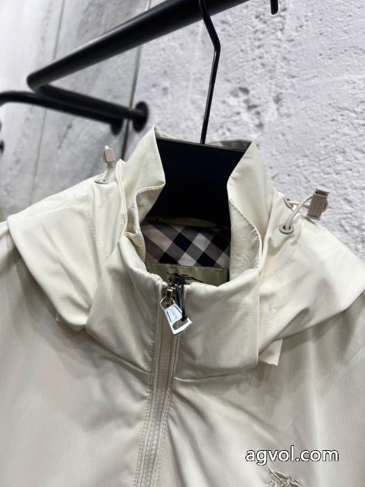 BURBERRYジャケット好感度255％ 定番人気モデル 大人シンプルなブランド アクセサリー 激安_0_2