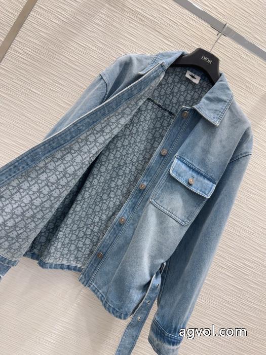 コートミックス感が溢れる 最新作正規品 最新 話題沸騰中DIOR 2025スーパー コピー_0_4