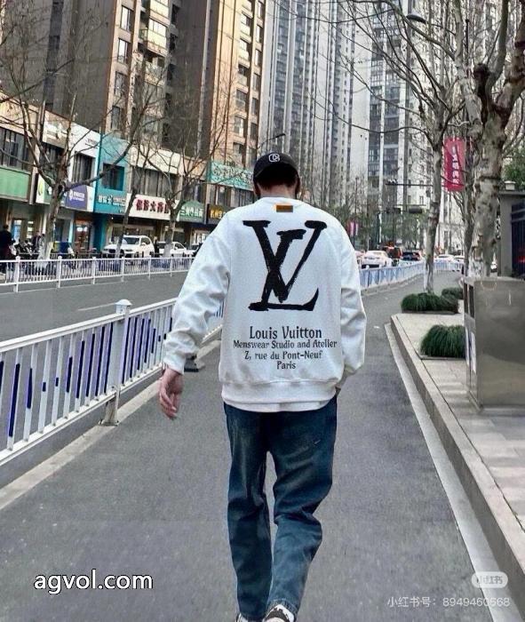 LOUIS VUITTON超おしゃれ 機能性抜群！ 安心の追跡案内コピー ブランド 優良パーカー_0_3