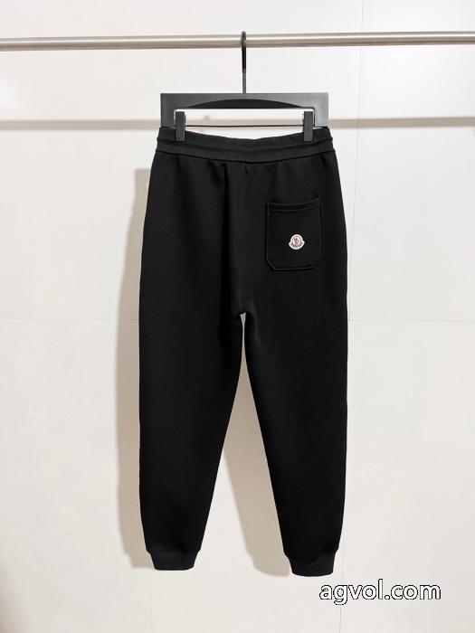 着心地の良い 実用性 注文殺到MONCLERコピー 商品 販売セット_0_4