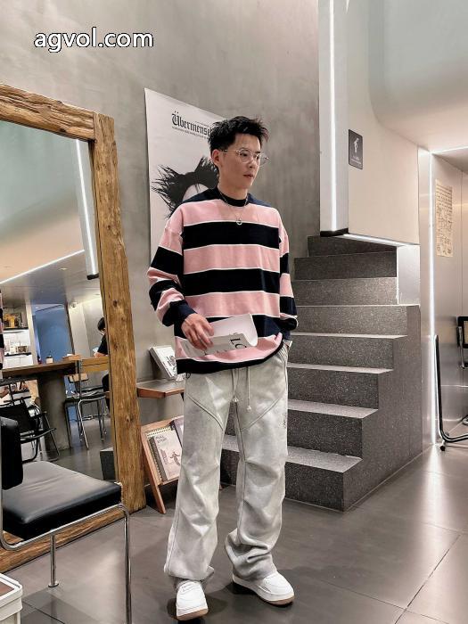 偽 ブランド限定入荷 爽快感が絶妙にマッチ SALE多色ロエベスラックス_0_4