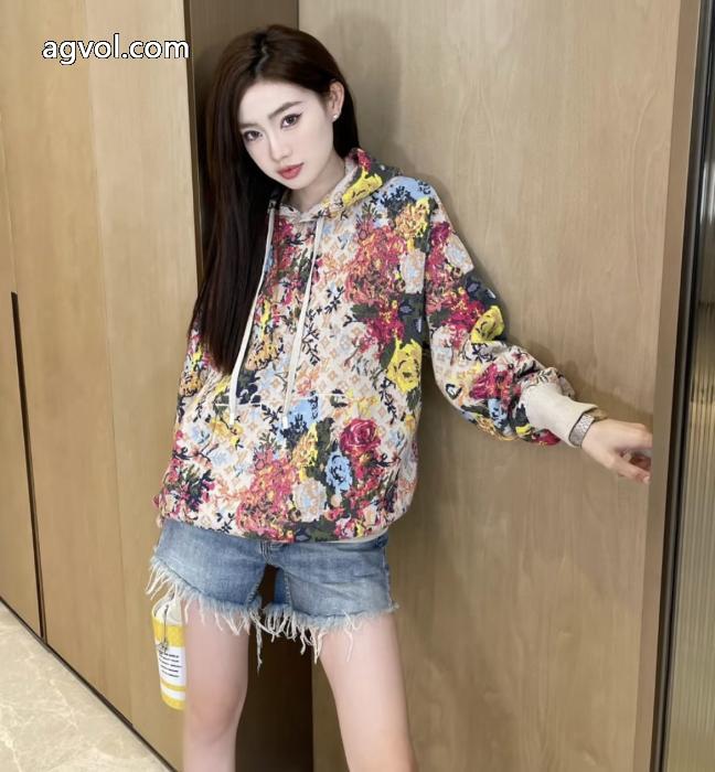 新作入荷正規品 返品可能送料込 オシャレ上級者にブランド 偽物 激安 通販パーカーLOUIS VUITTON_1_5