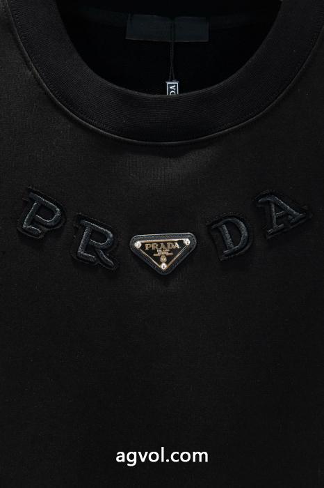 スーパー コピー ブランドパーカーPRADA高級感も漂い 安定した質感 プレゼントにも_0_2