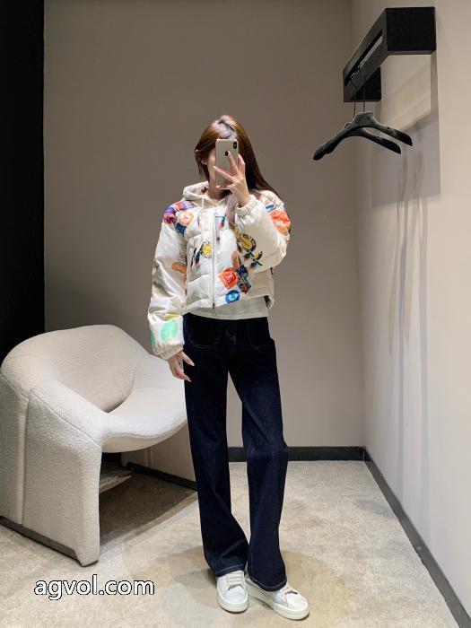 ダウンジャケット良好品 国内発機能的 2025年流行ブランド コピー 専門店LOUIS VUITTON_0_3