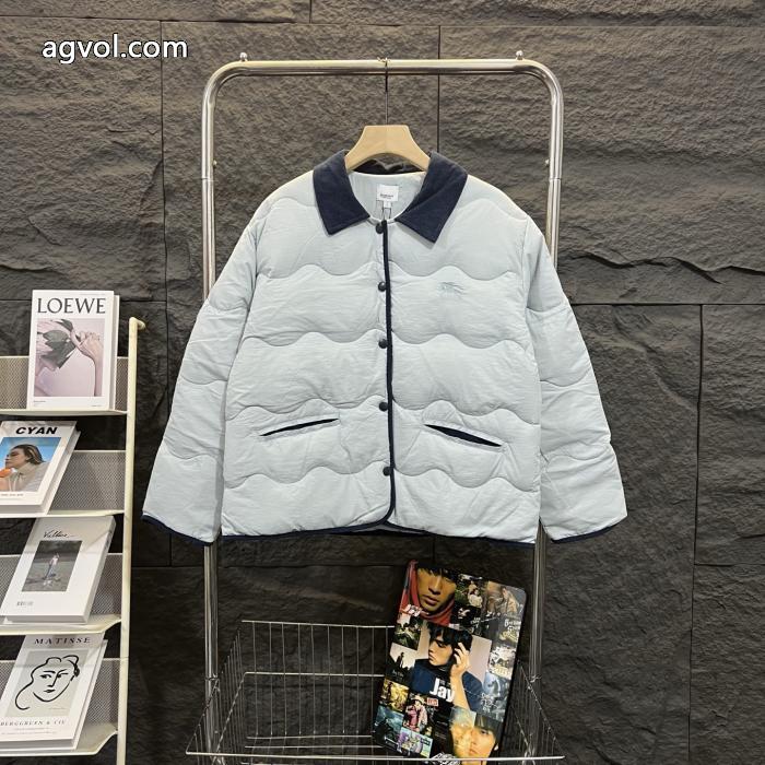 冬の王道適度な上品さ 在庫一掃セール 完売間近 2025スーパー コピーBURBERRYダウンジャケット_1_4