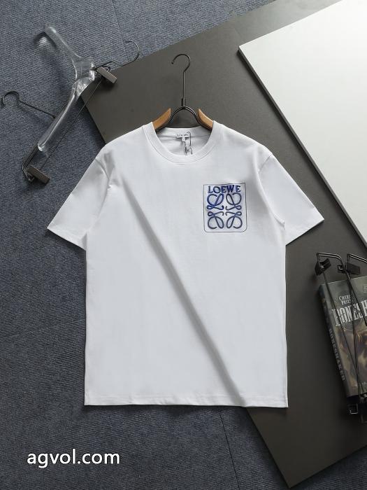 ブランド コピー 優良店新品未使用 2025新入荷 今流行LOEWE半袖Tシャツ_0_0