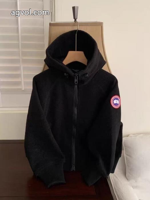 ジャケット完売間近 2025最安値！ 根強い人気定番商品激安 通販 専門店Canada Goose_0_0