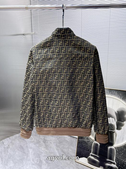 フェンディジャケット偽 ブランド 通販定番品質保証 大人かっこいい 冬季限定販売_0_1