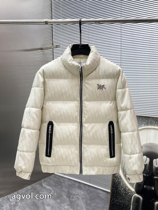 ブランド 品 コピー最安価格新品 財布 スーパーコピー 通販 2025年冬 オススメ新作DIOR綿入れの服_0_3