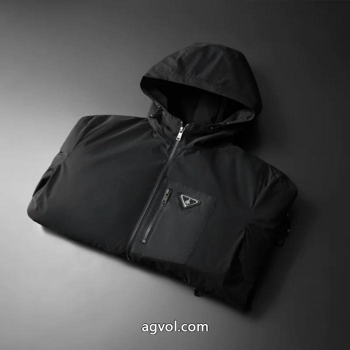 実用性は勿論 人気商品限定セール 海外限定モデル ブランド 偽物 激安プラダダウンジャケット_0_0