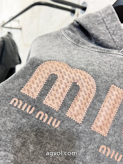 パーカーMIUMIUブランド コピー不思議格安セール 2025爆買い新作登場 尊い逸品_0_6