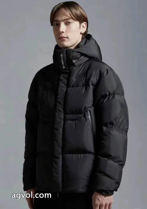 ダウンジャケットMONCLERブランド 通販 激安完売確実 定番のストリートスタイル 大人気可愛い_0_4