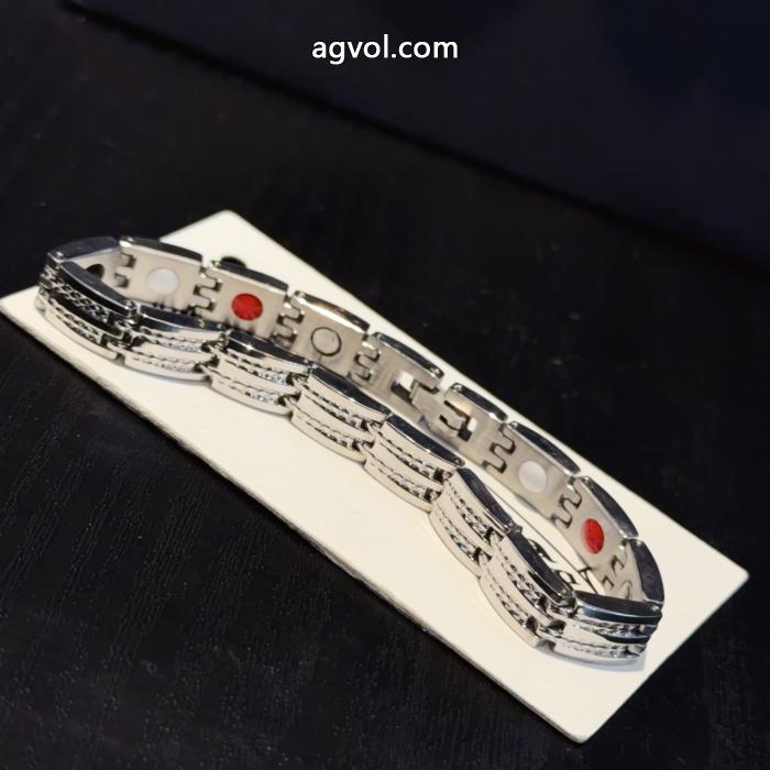 ブレスレットCHROME HEARTS超人気モデル入荷 ラグジュアリーな雰囲気 大胆なデザインスーパー コピー ブランド 通販_0_3