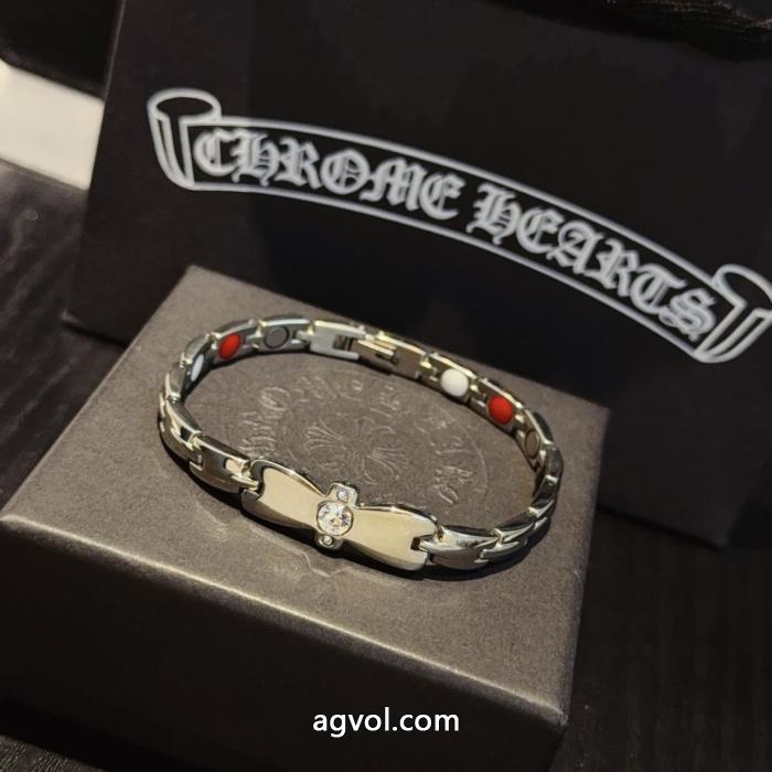 SALE品追加 人気プレゼント 更にトレンドが急上昇中ブレスレットCHROME HEARTSブランド コピー_0_2