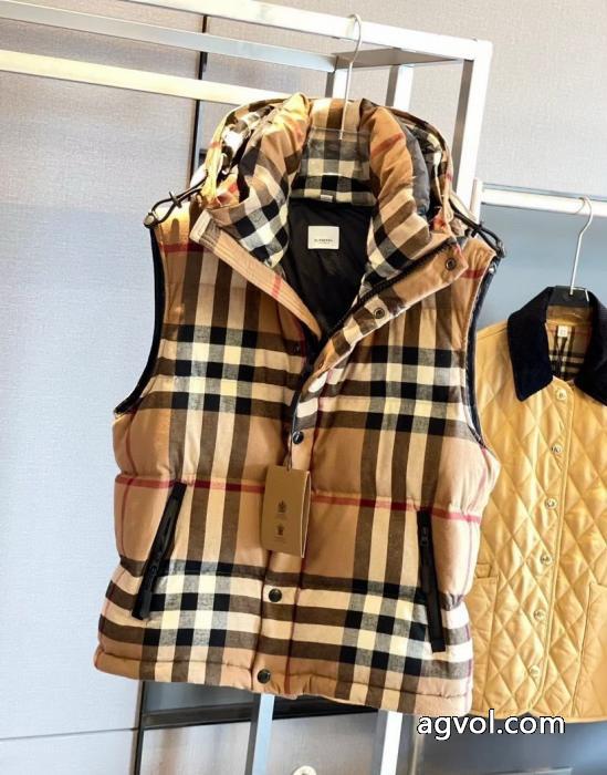 ブランド コピー バックBURBERRYダウンジャケット最近人気一番！ 暖かな着心地 海外限定!_0_0