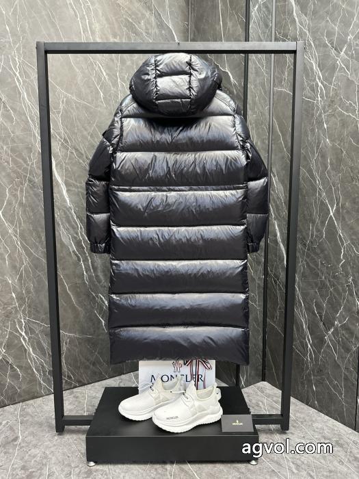 ダウンジャケットブランド コピー ショップMONCLER赤字超特価最新作 セレブ風  話題性が高い_0_3