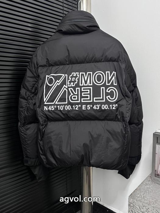 綺麗！海外セレブ風! 在庫確保済 マストアイテム新入荷ブランド コピー 優良店ダウンジャケットMONCLER_0_2