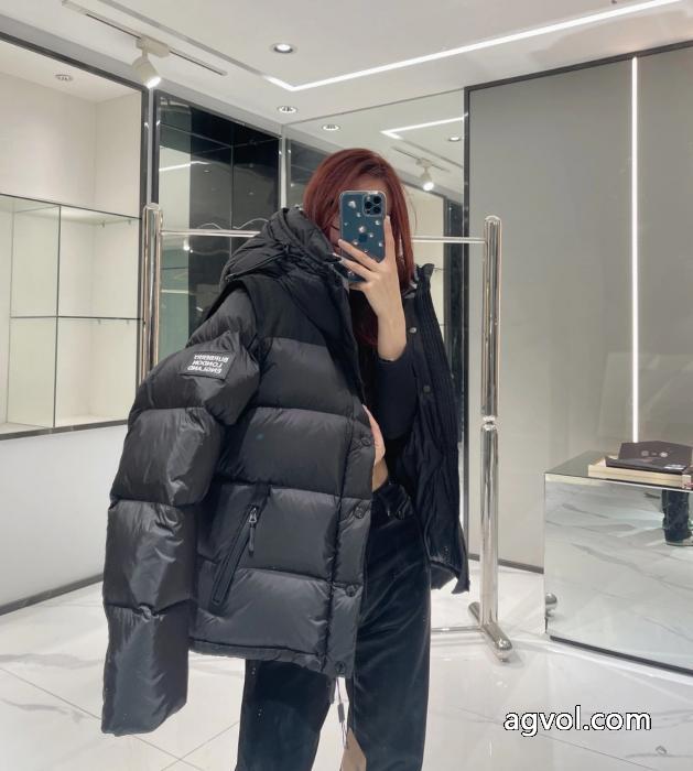 ダウンジャケットBURBERRY大人気新作 超目玉 定番モデルコピー ブランド 通販 安心_0_1