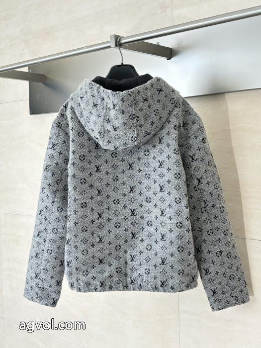 コートLOUIS VUITTON愛用者がとっても多い 上品可愛い 限定特価偽物 ブランド_0_0