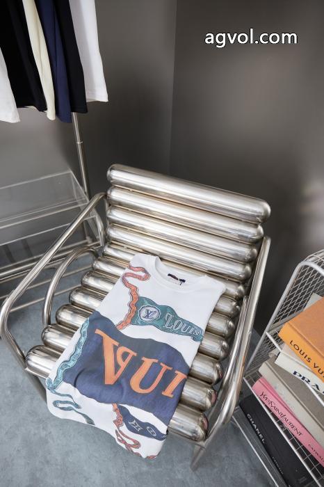 ブランド コピー 販売店LOUIS VUITTON最新作入荷 新しい品質保証 25秋冬最新モデル半袖Tシャツ_0_1