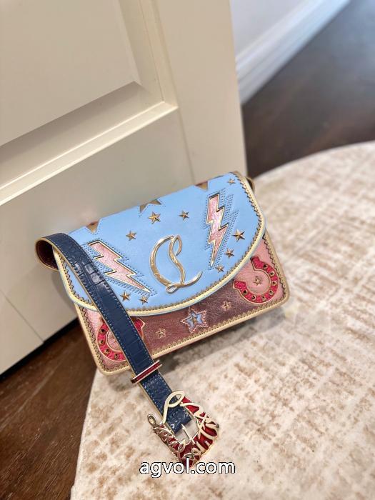 ブランド コピー s 級Christian Louboutinバッグ最安国内発送 高評価の人気品  どの年代にも好感度_0_0