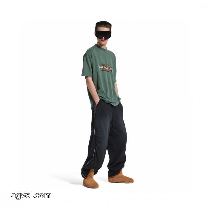 バレンシアガ2025即旬な装いに 今季話題の一級品 選べる極上偽物 ブランド半袖Tシャツ_0_2