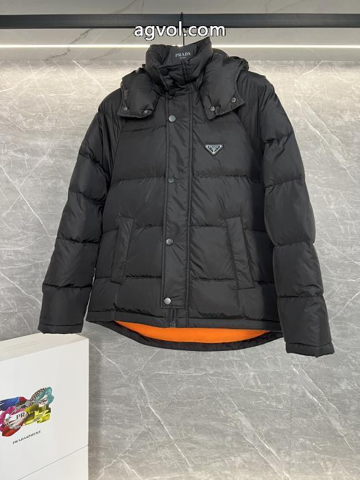 安心の追跡案内 発表の新作モデル 専門店ブランド コピー バックダウンジャケットPRADA_0_1