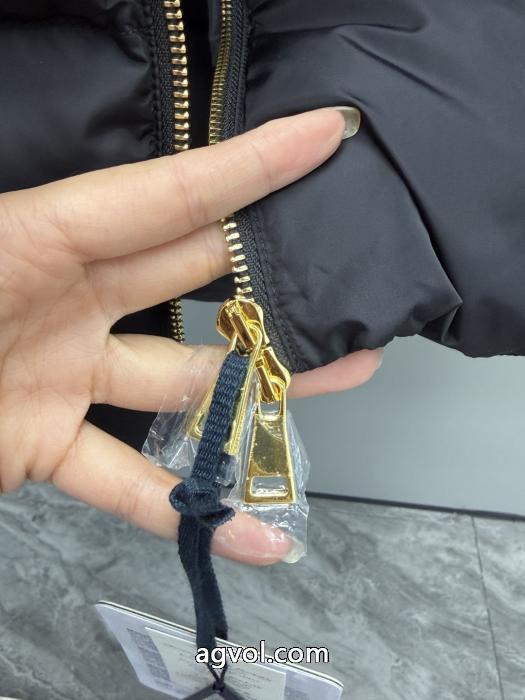 ダウンジャケット偽 ブランド 通販MONCLERSS25残り僅 上品スタイル VIPセール_0_0