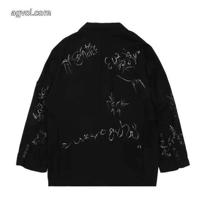 海外支持率が高い！ 最安挑戦 素敵な商品コートbalenciaga偽物 ブランド 販売_0_2