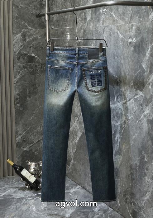 ジーンズ激安 通販 専門店大人気商品再入荷! 数量限定版人気アイテム トレンド入り確実最新コレクションGIVENCHY_0_3