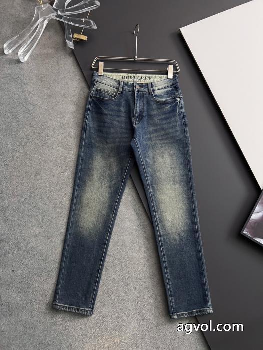 SALE年末年始限定 格好良い人気定番 安定感がありBURBERRYジーンズコピー 品 販売_0_4