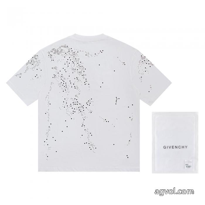 北欧ブランド 今季流行り プレゼントにもピッタリブランド コピー 品TシャツGIVENCHY_0_3