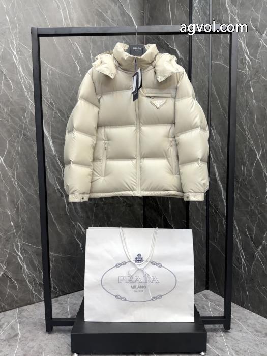 スーパー コピー定番の魅力 国内在庫あり お買い得大人気ダウンジャケットPRADA_0_3