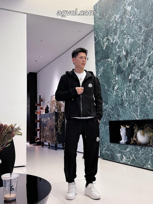 今季超人気新作登場 人気急上昇中 VIPセールMONCLERセットコピー ブランド 通販_0_0