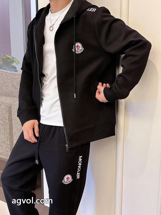 今季超人気新作登場 人気急上昇中 VIPセールMONCLERセットコピー ブランド 通販_0_4