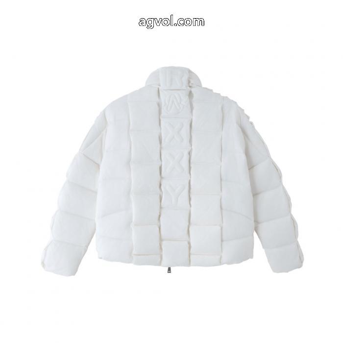  2026ブランドスーパーコピーダウンジャケット今年新作登場 魅力的な SALE!MONCLER_0_3
