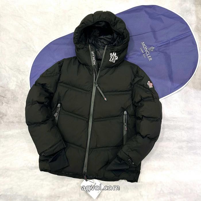 ダウンジャケットブランド コピー 販売 店お得セール カラーリング素敵な 売切必至MONCLER_0_2
