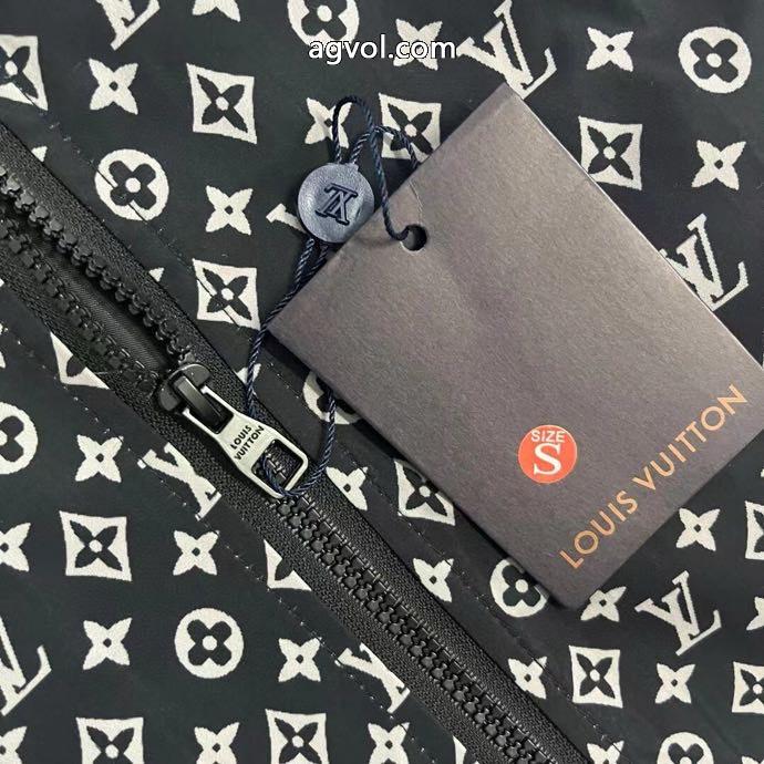 スーパーコピー2026冬の涼しい人気新作 軽快に着こなせる 日本限定素材コートLOUIS VUITTON_0_0